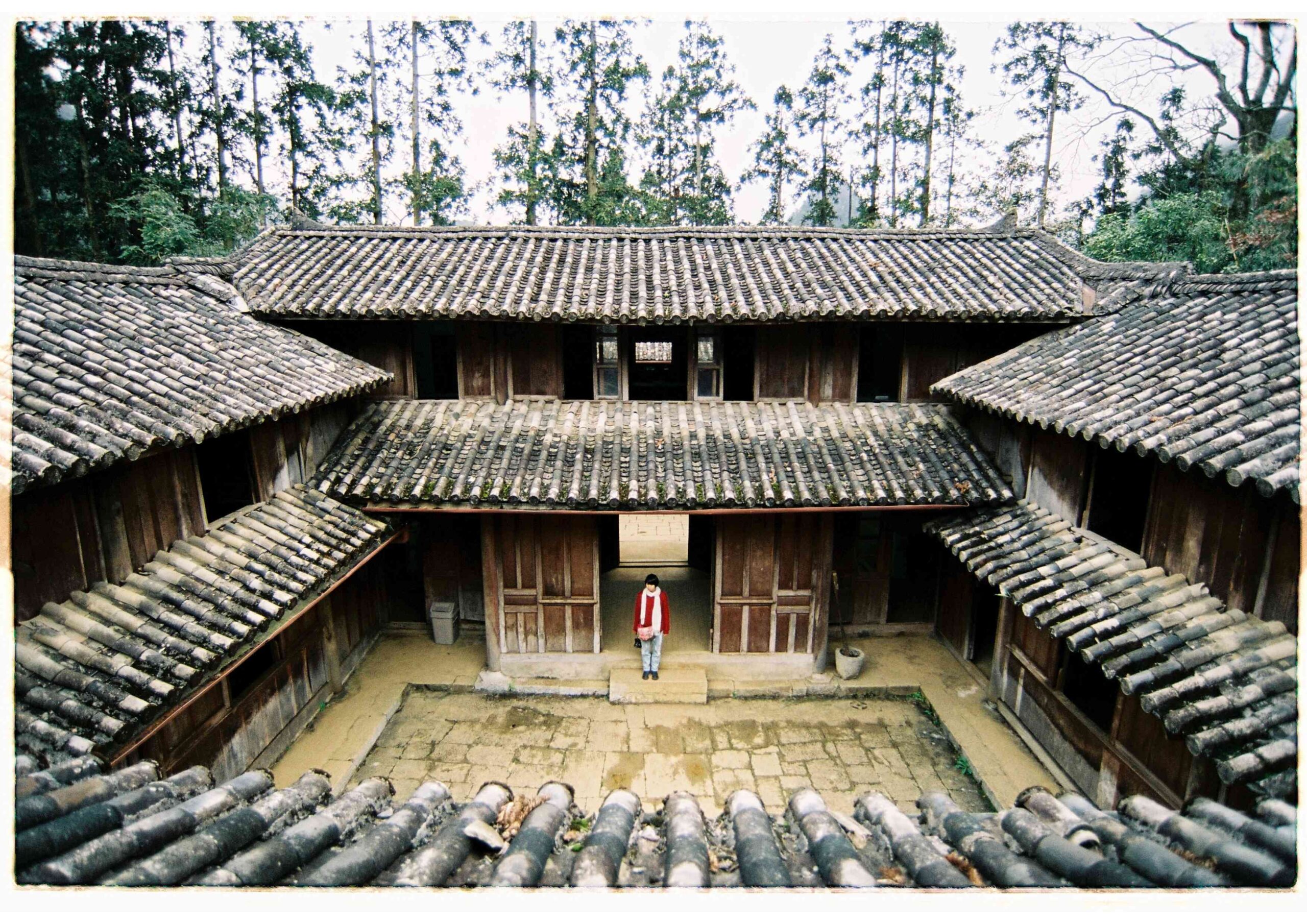 Dinh Thự Vua Mèo Họ Vương Vuong’s Palace, Đồng Văn (1)